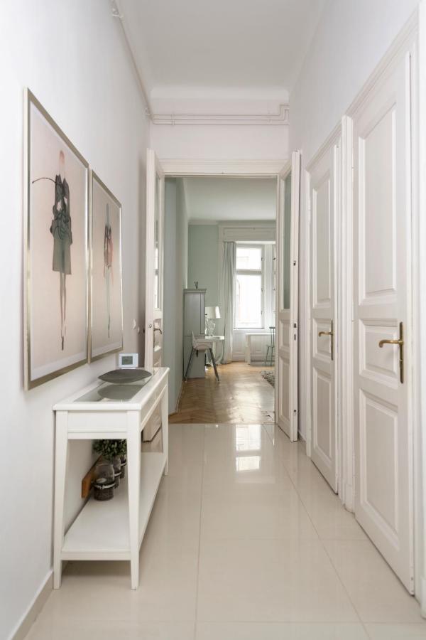 Jettsetter Luxury Apartment By Andrassy Ave & Opera 부다페스트 외부 사진